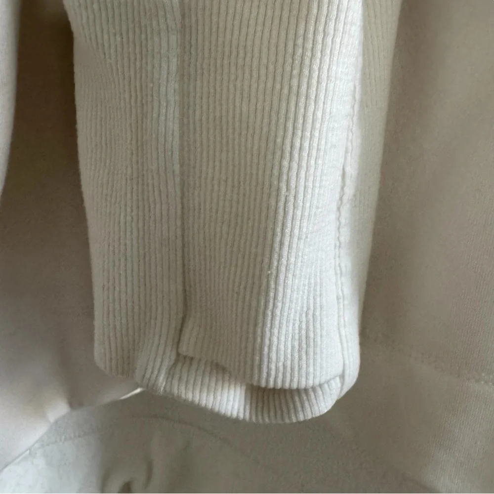 Athleta Coaster Luxe Recover Sweatshirt Top Magnolia White Thumbhole Athletic 1X - Picture 6 of 13
